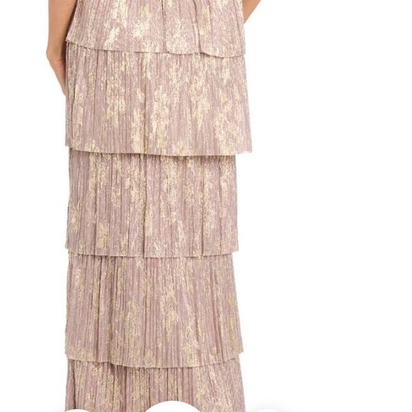 Alex Marie 4 Iridescent Blush Maxi Sleeveless U neck line Fit Flare Formal Dress - Picture 6 of 6